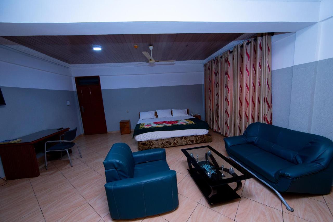Pemicsa Hotel Accra Spintex Exterior photo
