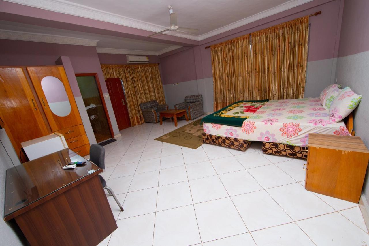 Pemicsa Hotel Accra Spintex Exterior photo