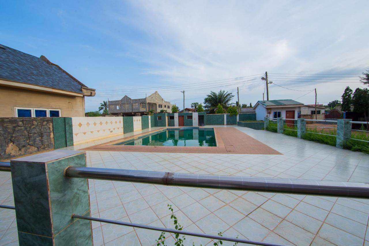 Pemicsa Hotel Accra Spintex Exterior photo